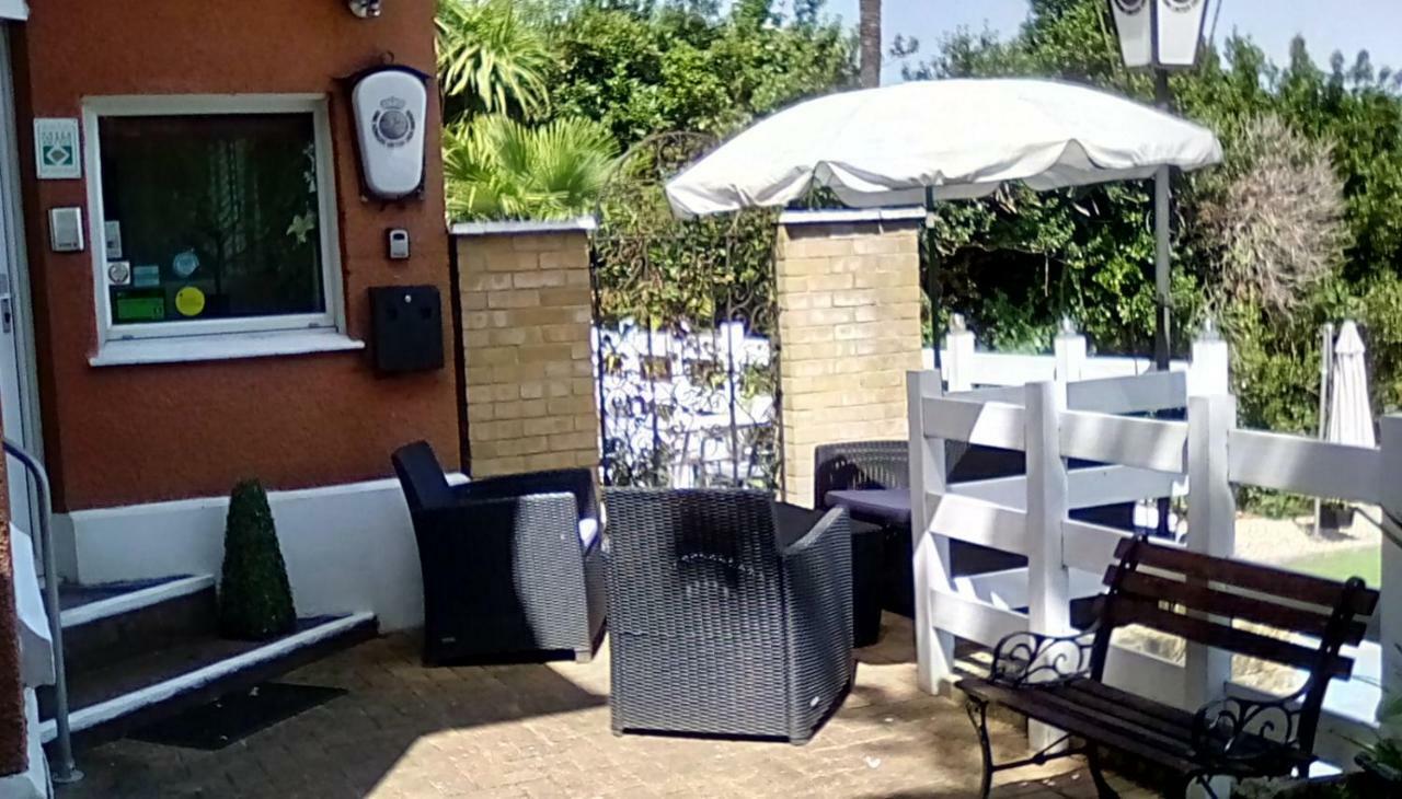 Oaklands House - Adults Only Otel Brading Dış mekan fotoğraf